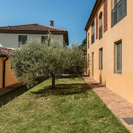 Tenuta Guinigi Antico Borgo Di Matraia - Exclusive Holidays & Pool 3* 卢卡